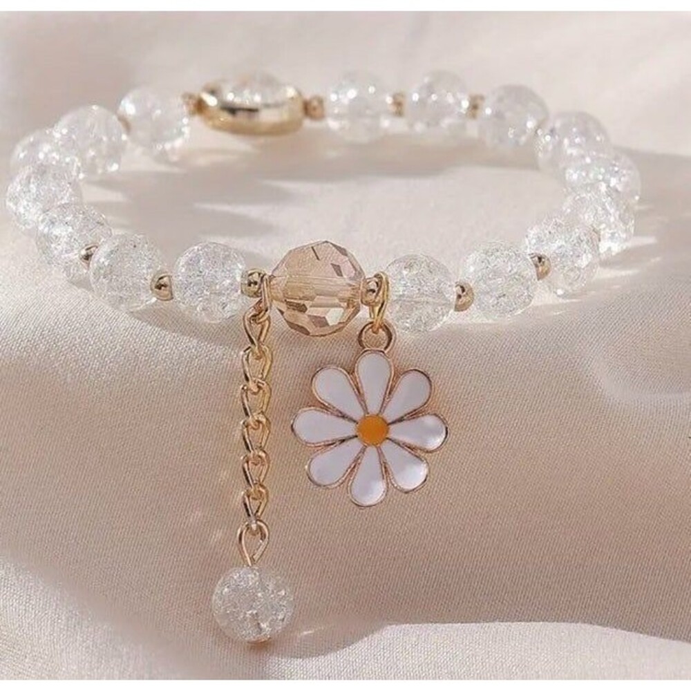 Cracked Glass Daisy Pendant Bracelet for Women